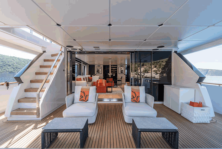 Custom Line Navetta 30